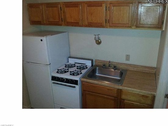 2nd image of 110 N College St APT 2