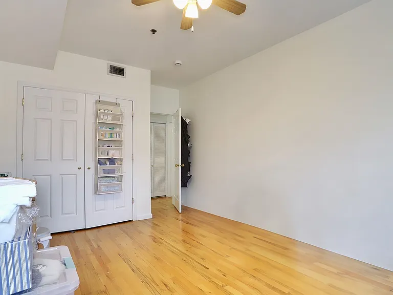 205-207 Madison St #2B — Photo 12