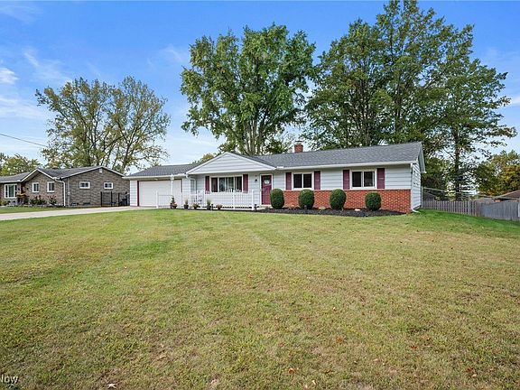 2nd image of 8696 Parkdale Dr