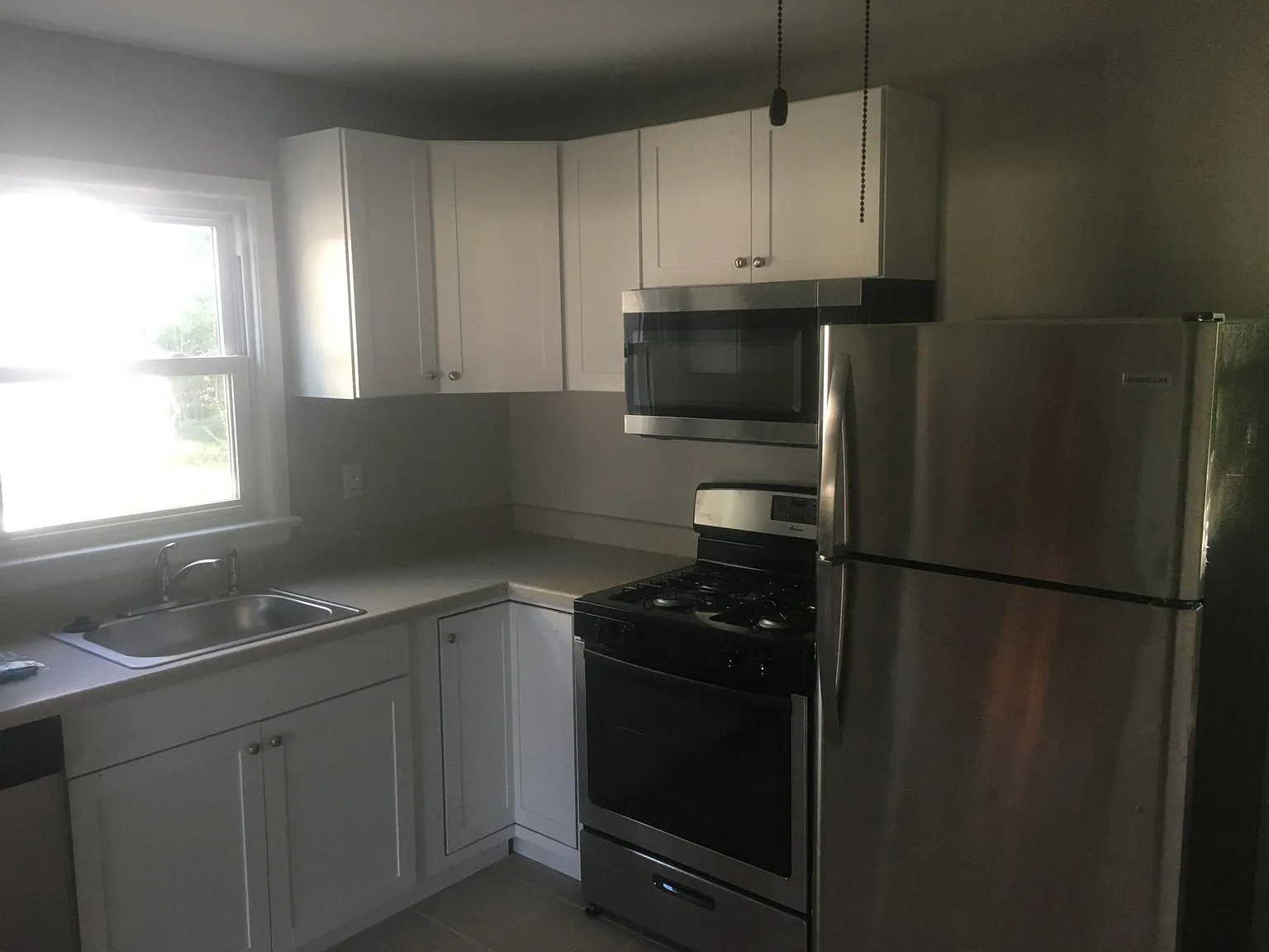 2 bed, 900 sqft, $2,300 — Photo 3