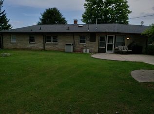 19326 Spring St, Union Grove, WI 53182