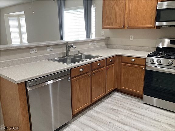 4th image of 4970 Mascaro Dr