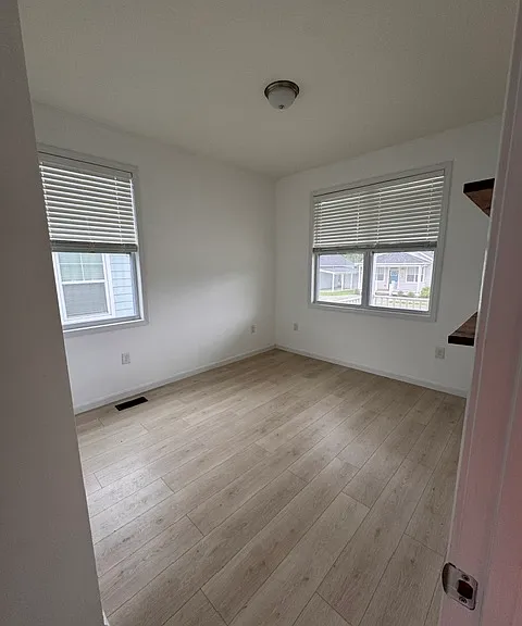 321 Hemlock Cir — Photo 9