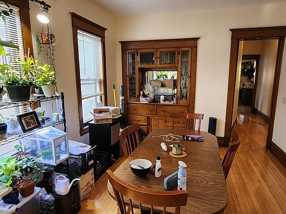 5th image of 2621 Girard Ave S APT 3