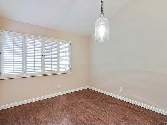 4th image of 260 Cordova St