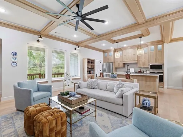 304 SW Gunison Cv, Bentonville, AR 72712
