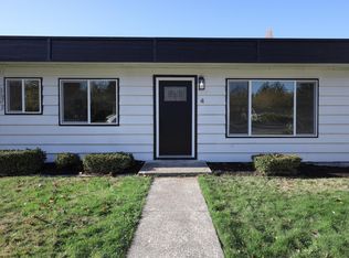 814 5th St, Steilacoom, WA 98388