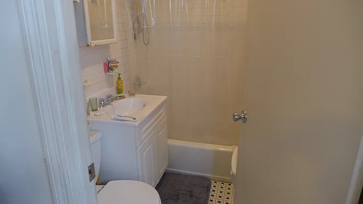 Rented by Compass | media 21