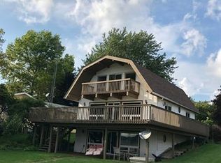 620 Candlewick Dr NE, Poplar Grove, IL 61065