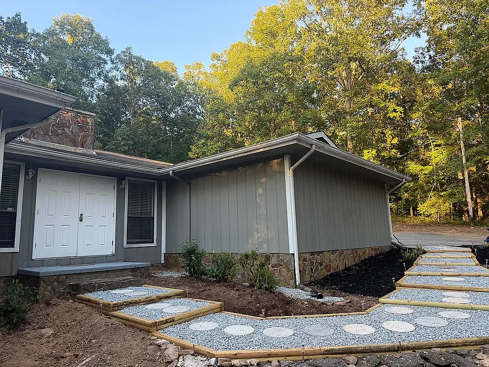 251 Milam Rd