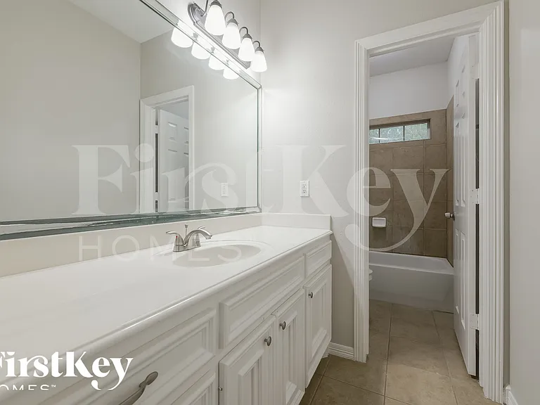 295 Cypress Dr — Photo 16