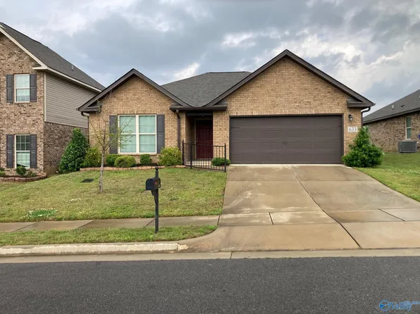 633 Magnolia Place Ln SW, Hartselle, AL 35640