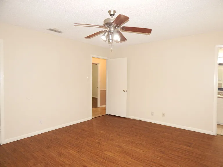905 David Dr — Photo 33