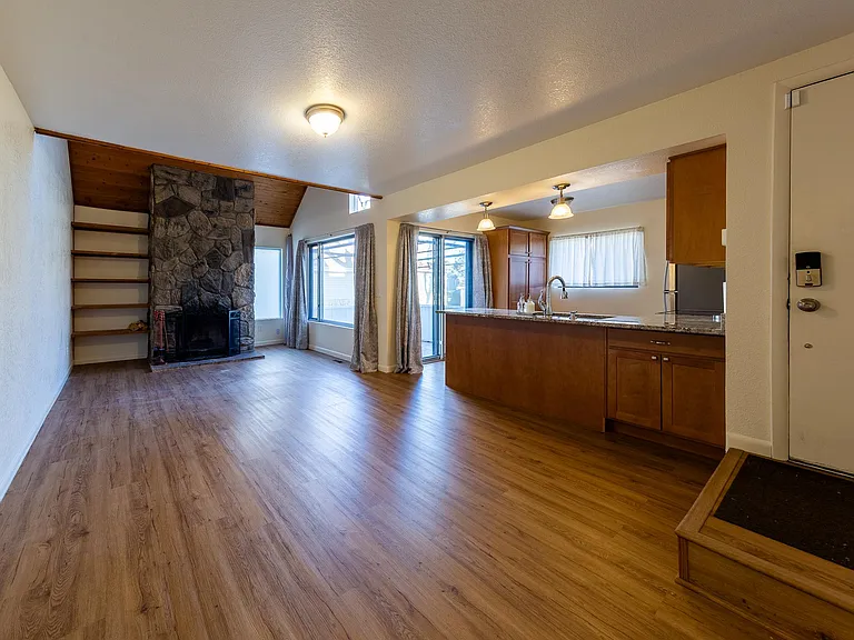 2441 S Xanadu Way #C — Photo 3