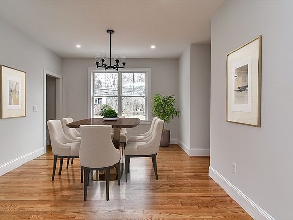 5th image of 75 Cottage St