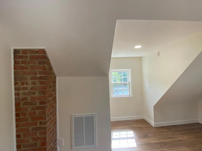 687 Truxton Dr — Photo 18