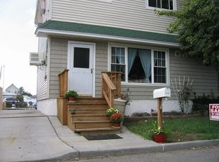9953 1st St, Howard Beach, NY 11414