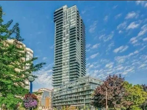 825 Church St #101, Toronto, ON M4W 3Z4