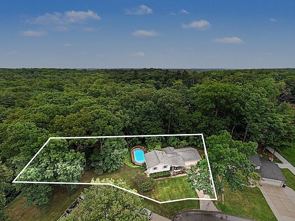2nd image of 4818 Kittery Dr NW