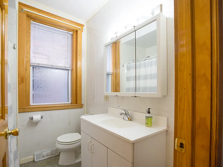 511 Orange St — Photo 16