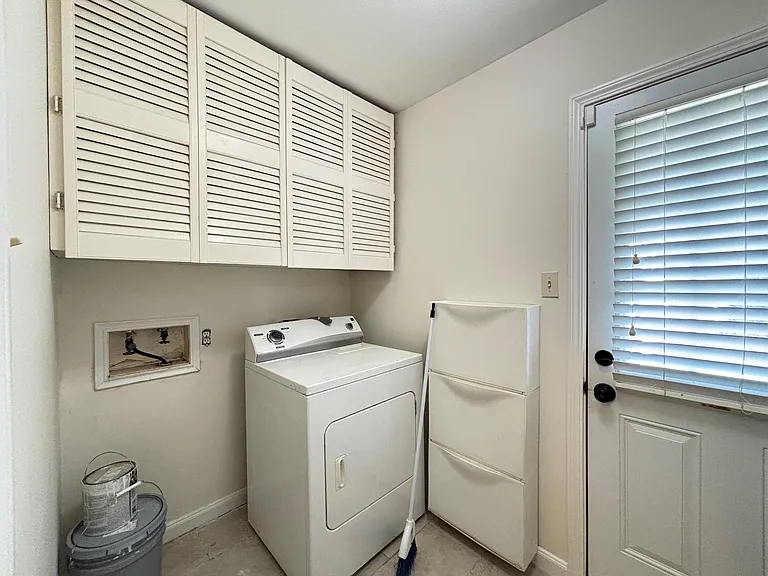 12342 Barryknoll Ln — Photo 23