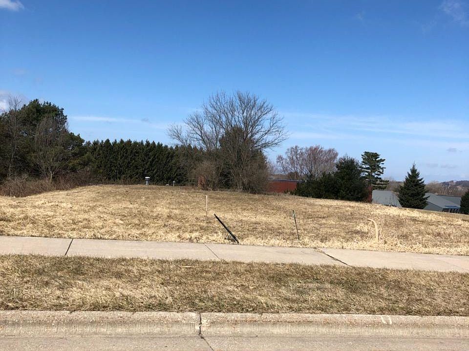 1st image of 5135 Grandwood Pl W
