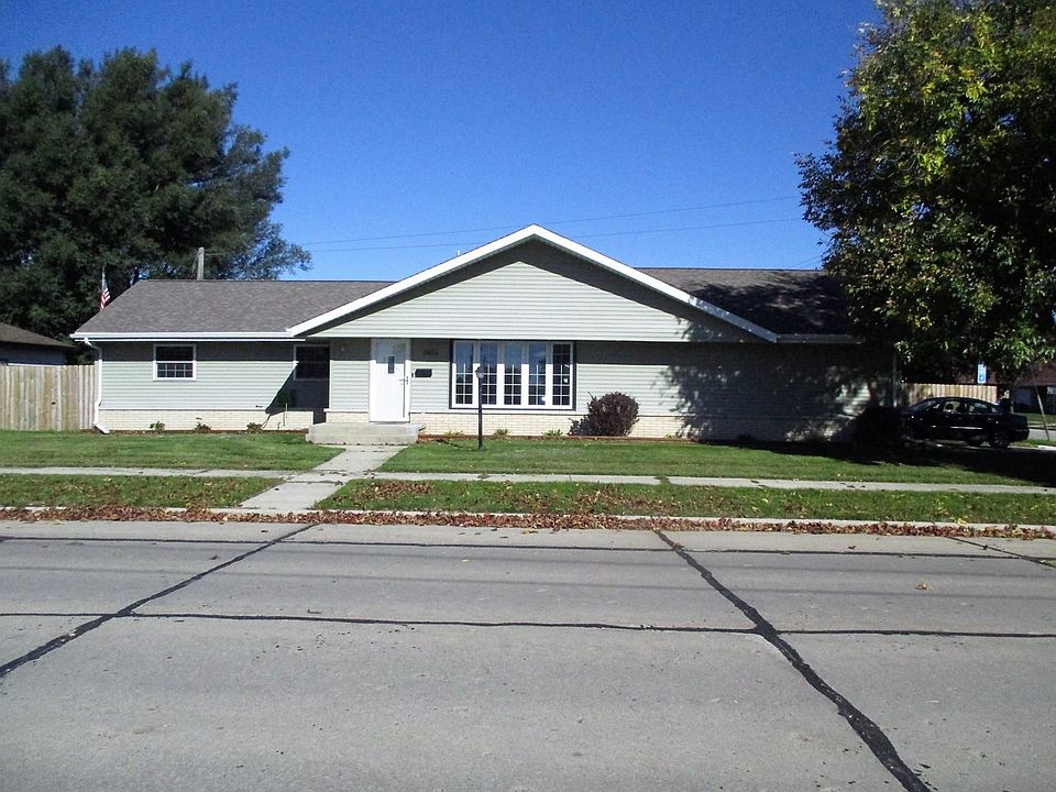 1685 Square Feet
