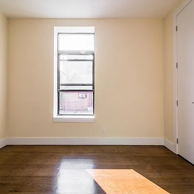 Rented by Nooklyn NYC LLC | media 25
