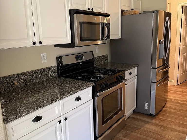 1825 D Arques Ct — Photo 7