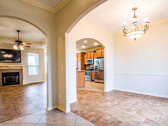 5th image of 3238 W Thornebrook St