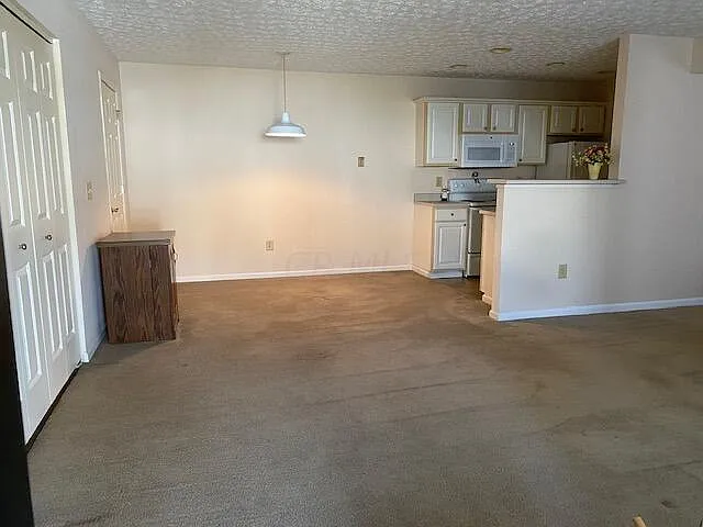 5507 Garden Rdg — Photo 16