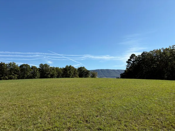 1147;1177 Rich Creek Valley Rd, Peterstown, WV 24963