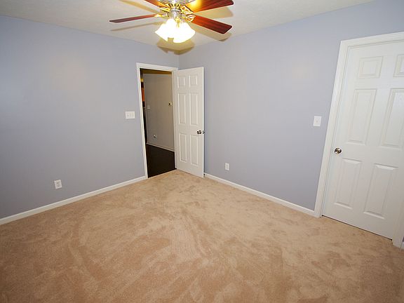 3rd image of 4362 Viva Ln