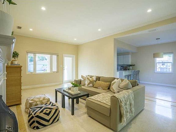 Picturesque Home in Gated North Bay Island!