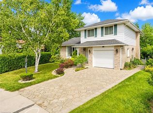 46 Lombardy Ct, Kitchener, ON N2M 1W7