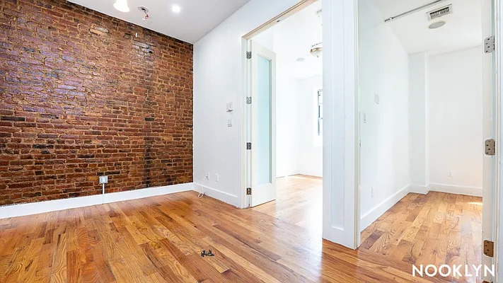 Rented by Nooklyn NYC LLC | media 30