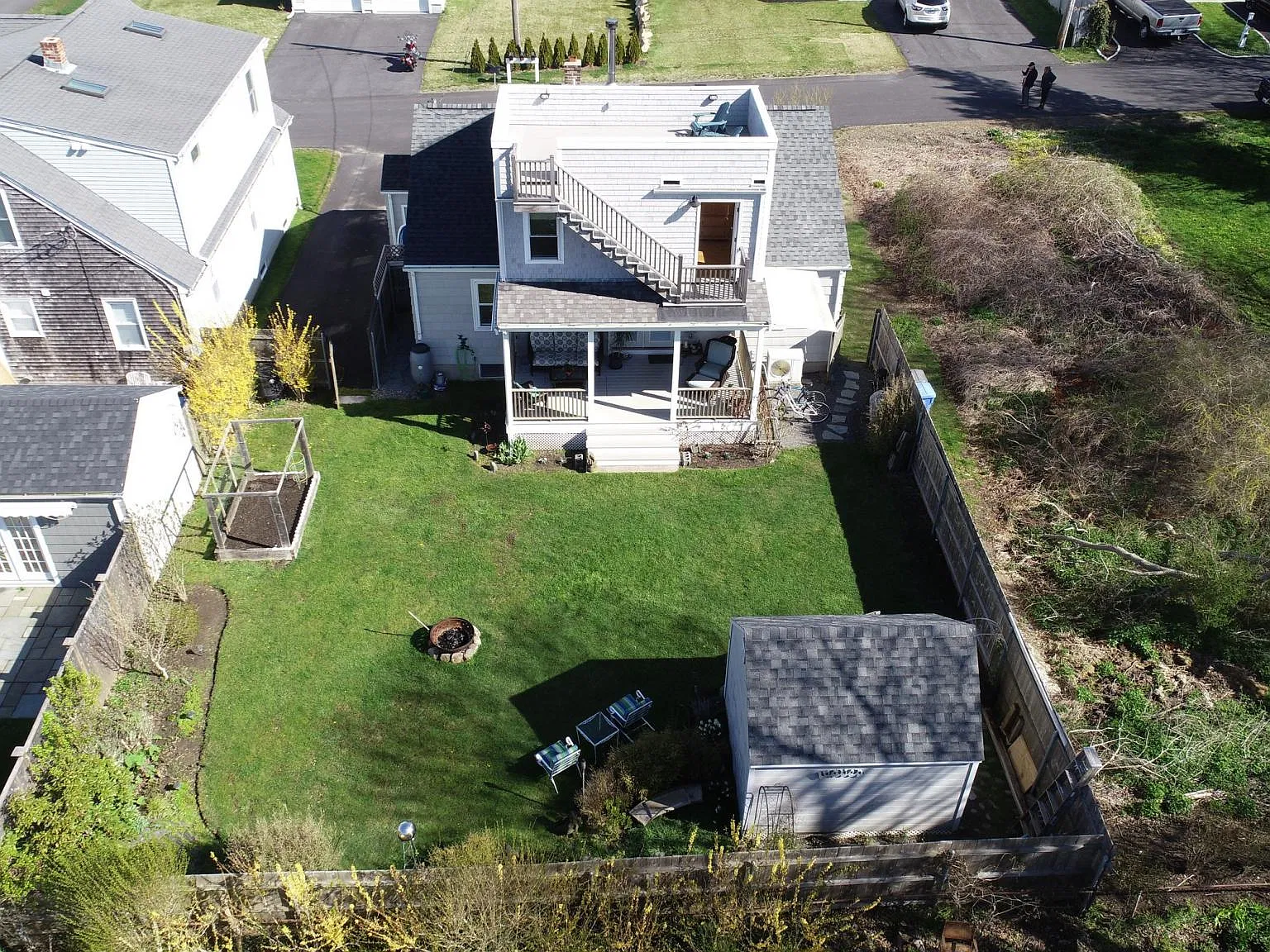 110 Orchard Ave — Photo 2