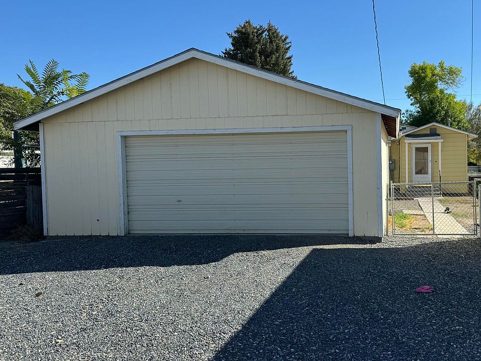2nd image of 450 14th St