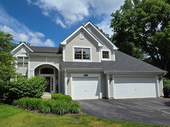 0N045 Underwood Dr, Geneva, IL 60134