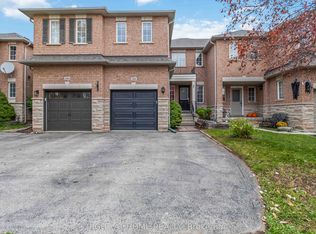 2466 Newcastle Cres, Oakville, ON L6M 4P3