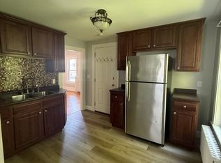 304 Grove St, Fall River, MA 02720