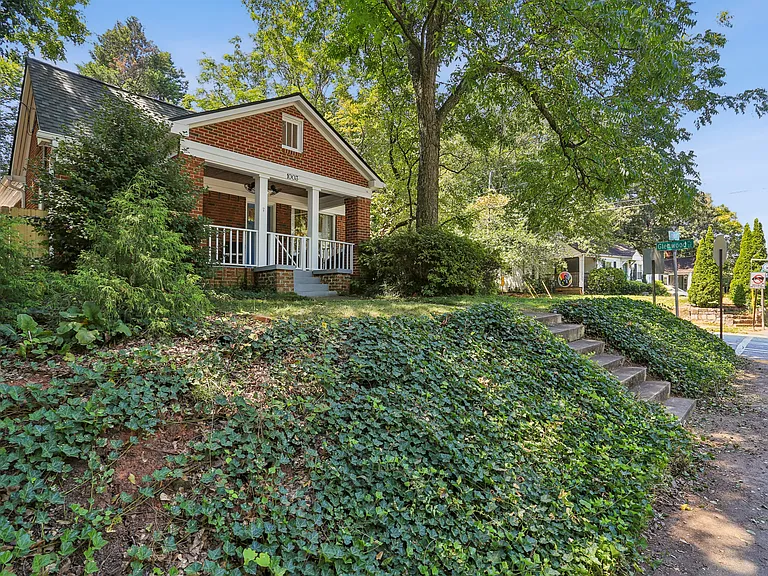 1003 Glenwood Ave SE — Photo 1