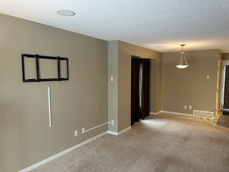 1057 Watt Promenade SW — Photo 17