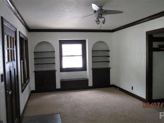 3rd image of 2806 N California Ave