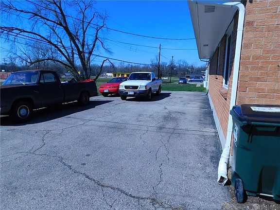 4th image of 424 Burman Ave