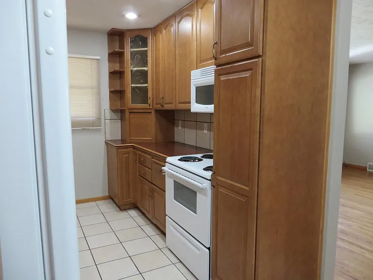 3202 Calhoun St — Photo 31