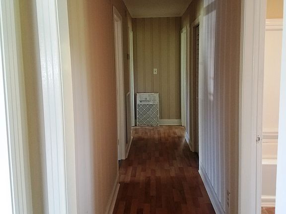 5th image of 322 Alabama St