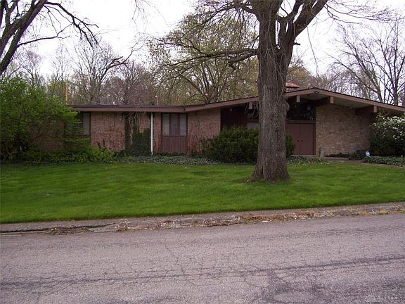 3rd image of 550 Valewood Ln