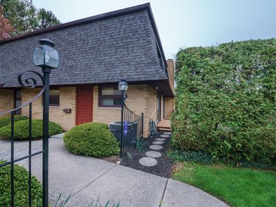 2727 S Lakeshore Dr APT D-13, Saint Joseph, MI, 49085