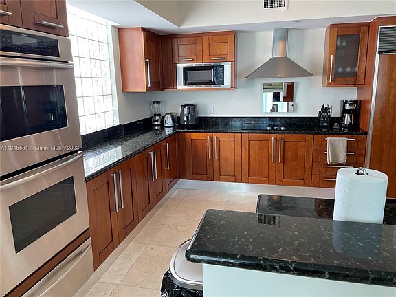 5th image of 3301 NE 183rd St Unit 2409